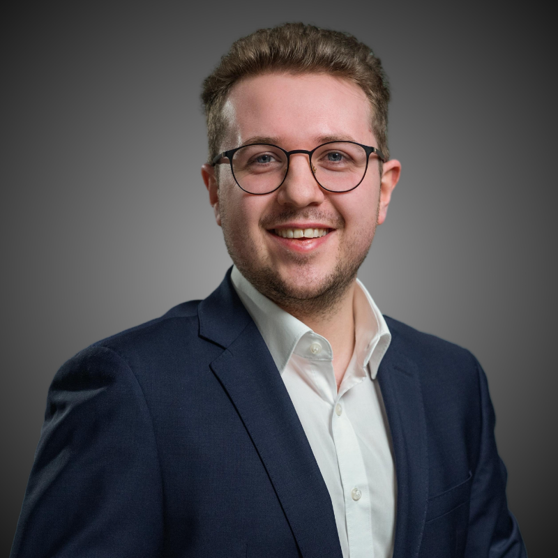 Dr.  Jan-Lukas Kirchhoff